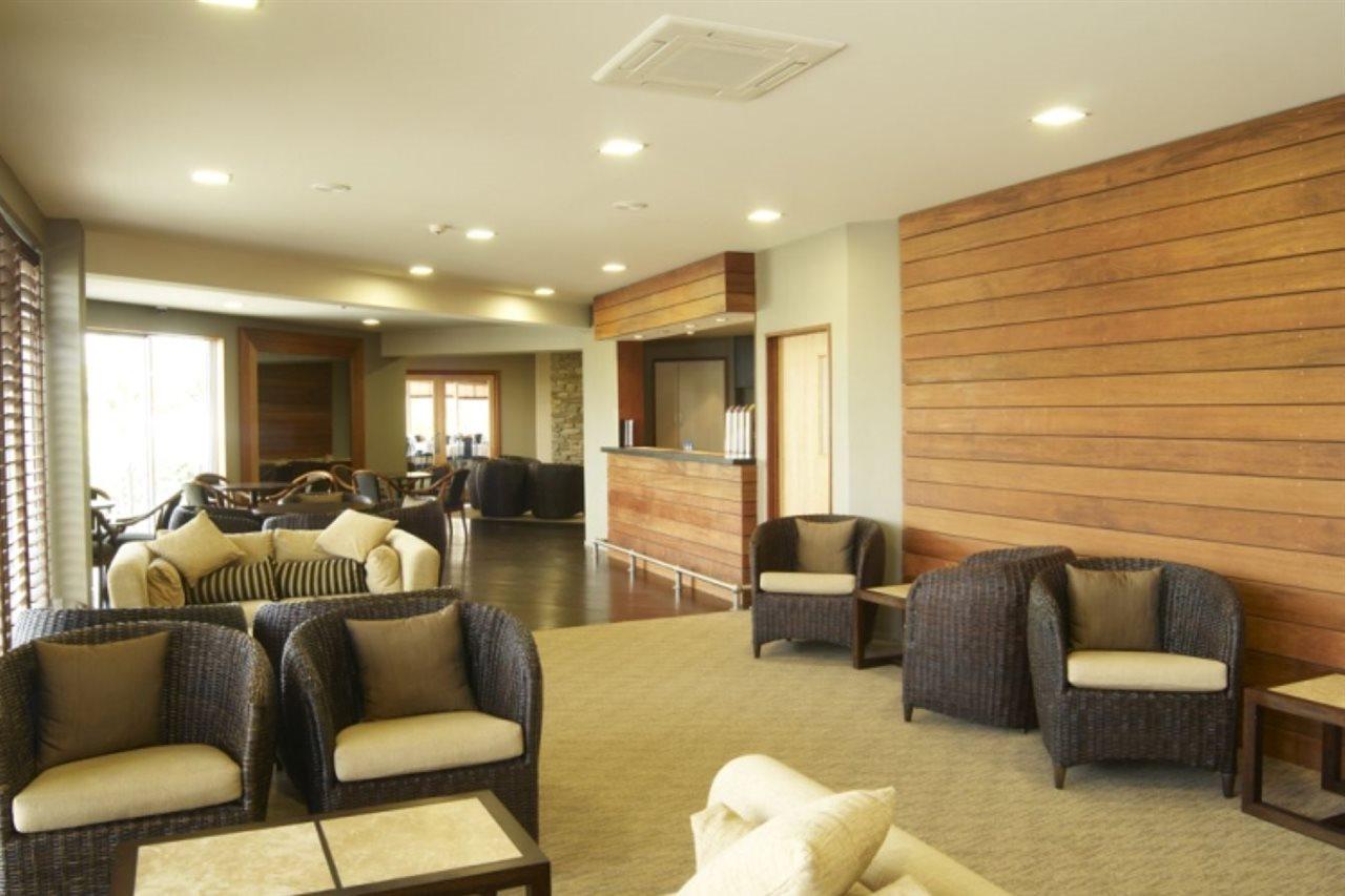 Distinction Luxmore Hotel Te Anau Esterno foto