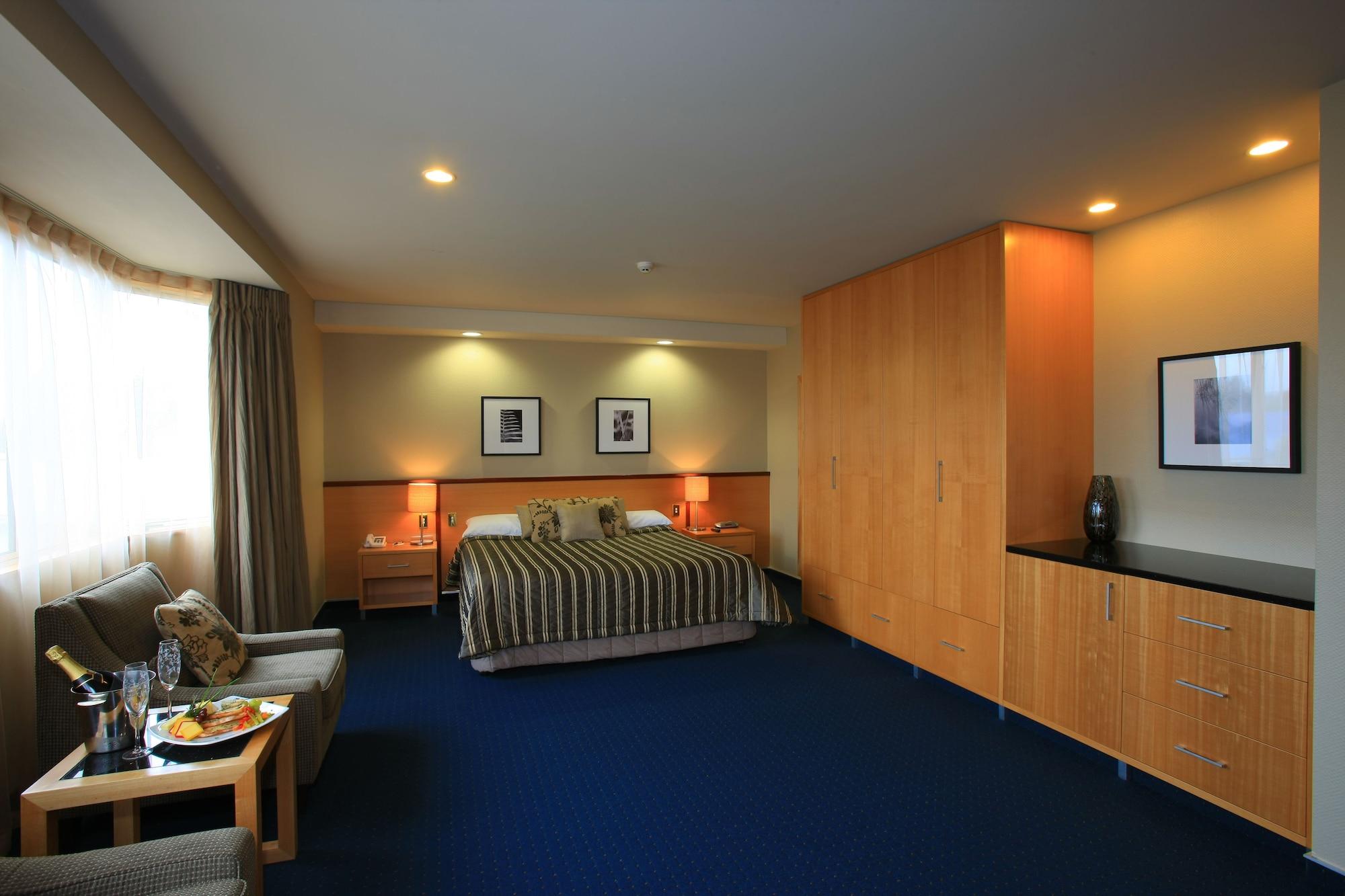 Distinction Luxmore Hotel Te Anau Esterno foto