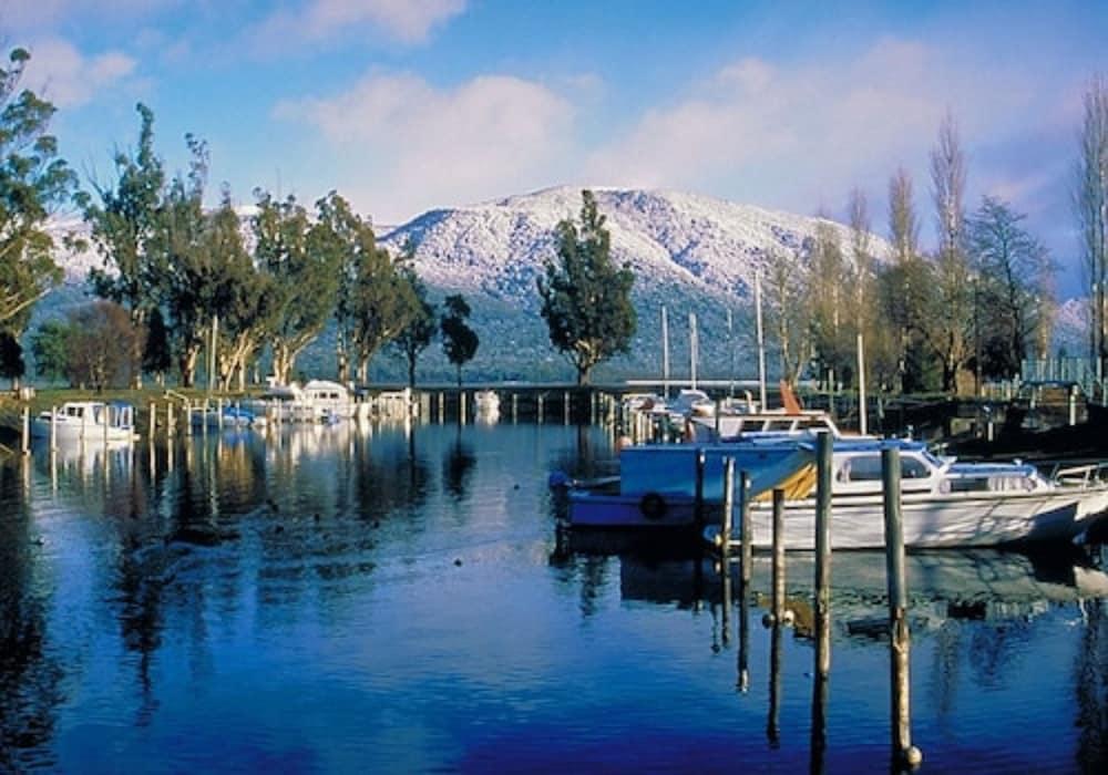 Distinction Luxmore Hotel Te Anau Esterno foto
