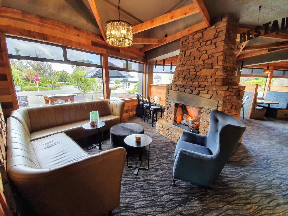 Distinction Luxmore Hotel Te Anau Esterno foto