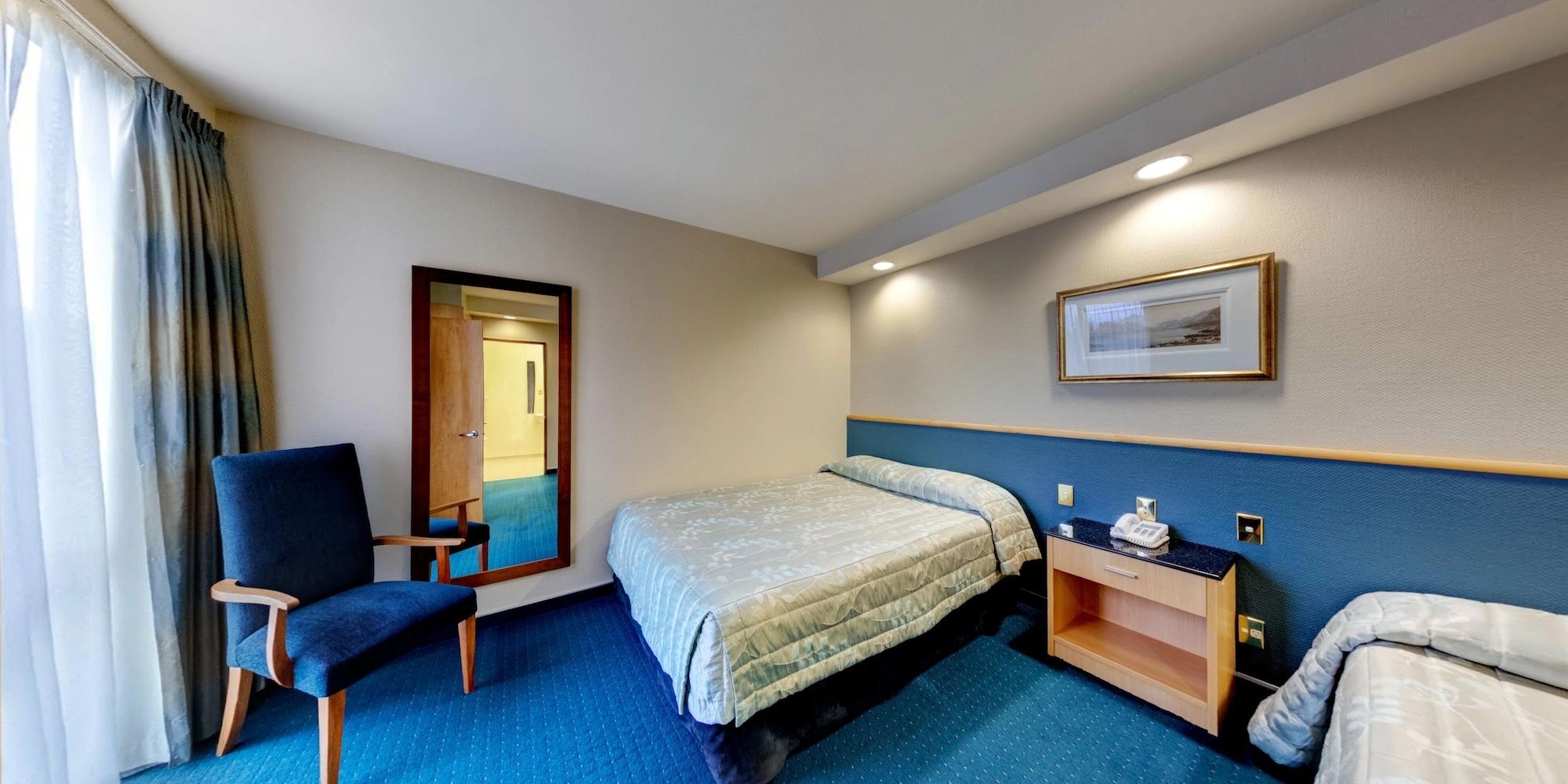 Distinction Luxmore Hotel Te Anau Esterno foto
