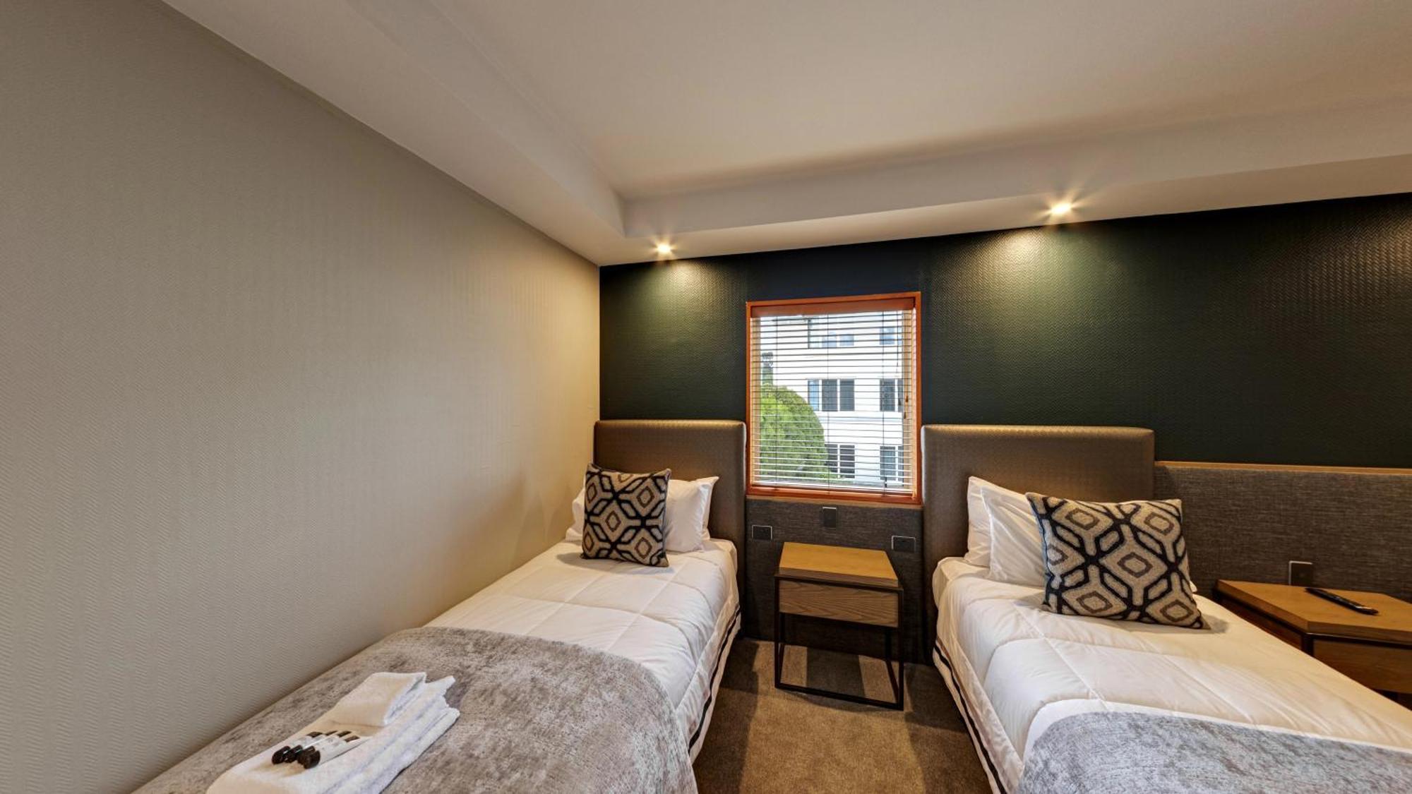 Distinction Luxmore Hotel Te Anau Esterno foto